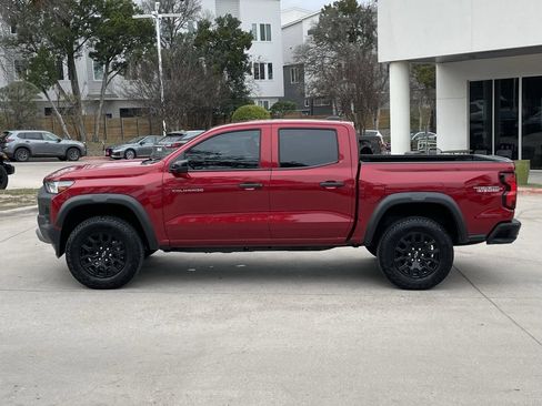 Used 2024 Chevrolet Colorado Trail Boss w/ Technology Package image 3