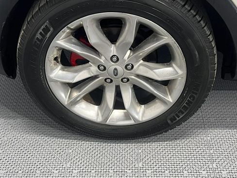 Used 2012 Ford Explorer XLT AWD/4WD image 9