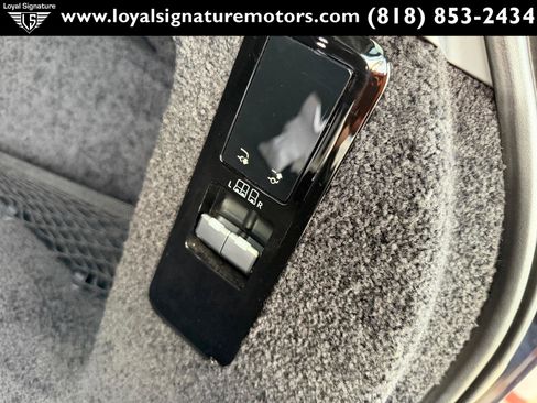 Used 2023 Land Rover Range Rover SE image 11