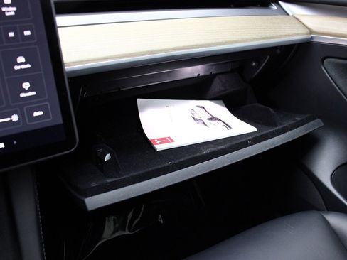 Used 2023 Tesla Model 3 Standard Range RWD image 54