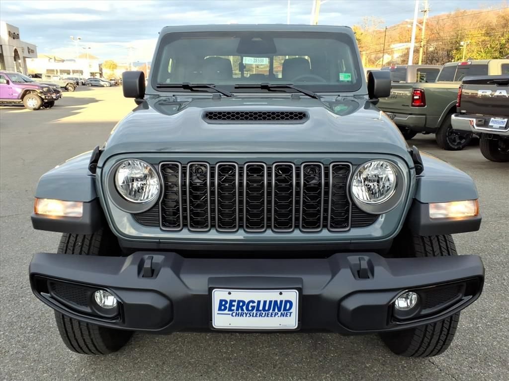 New 2026 Jeep Gladiator Sport AWD/4WD image 9