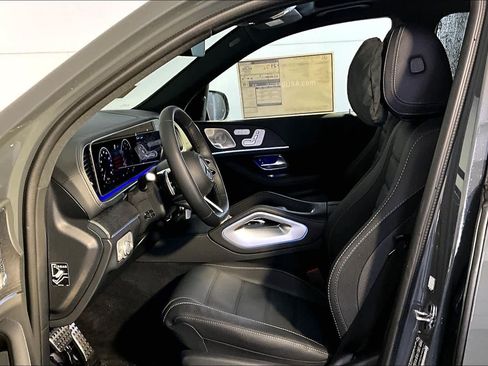 New 2026 Mercedes-Benz GLS 450 4MATIC image 13
