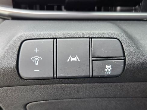 Used 2022 Hyundai Elantra SEL FWD image 25