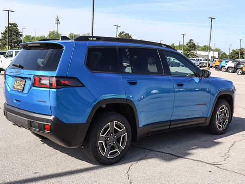 New 2026 Jeep Cherokee Laredo AWD/4WD image 5