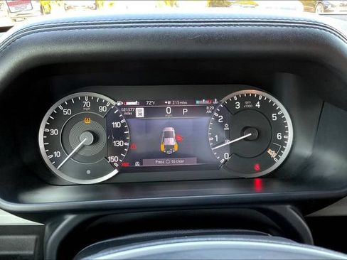Used 2023 Land Rover Defender 130 X-Dynamic SE AWD/4WD image 15
