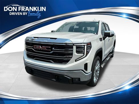 Used 2023 GMC Sierra 1500 SLT w/ SLT Convenience Package AWD/4WD image 1