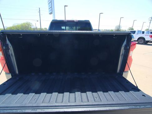 Used 2021 Chevrolet Silverado 1500 LT Trail Boss w/ Convenience Package II image 14