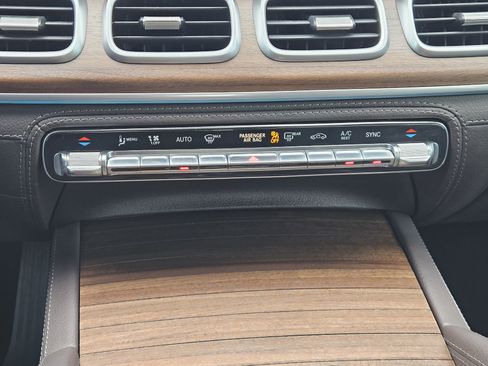 Used 2022 Mercedes-Benz GLE 350 image 19