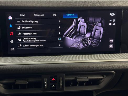 Used 2024 Porsche Cayenne image 32