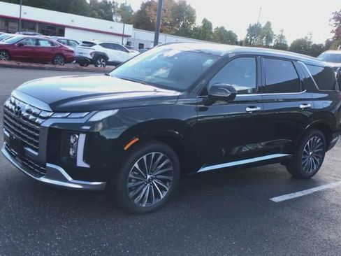 Used 2025 Hyundai Palisade Calligraphy AWD/4WD image 4