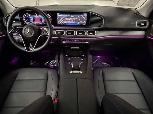 Used 2026 Mercedes-Benz GLS 450 4MATIC image 36