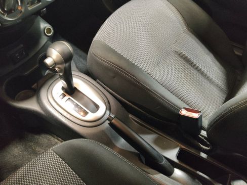 Used 2018 Nissan Versa SV image 26