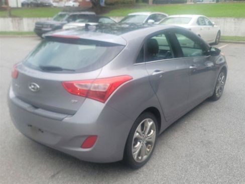 Used 2013 Hyundai Elantra GT w/ Style Pkg FWD image 4