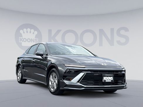 Used 2026 Hyundai Sonata SE FWD image 10