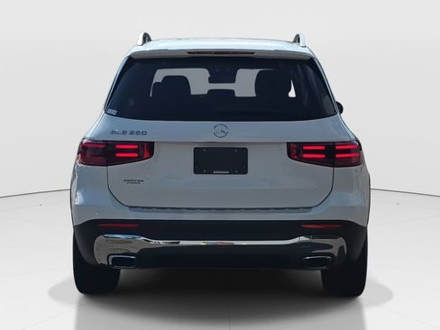 Certified 2025 Mercedes-Benz GLB 250 image 6
