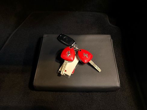 Used 2012 Ferrari FF AWD/4WD image 27
