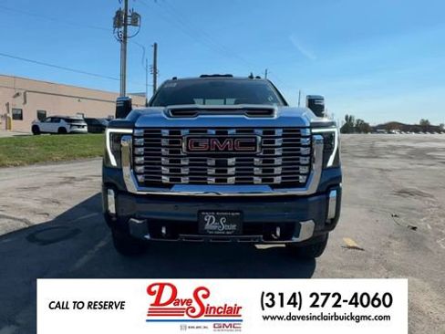 New 2026 GMC Sierra 2500 Denali w/ Denali Reserve Package AWD/4WD image 3