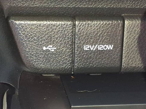 Used 2022 Toyota Camry XSE w/ Navigation Package FWD image 19