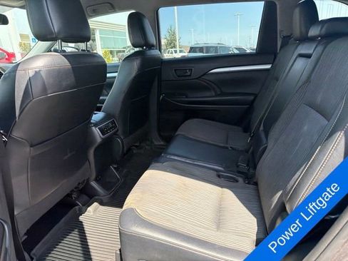 Used 2019 Toyota Highlander Plus w/ Protection Package #3 AWD/4WD image 13