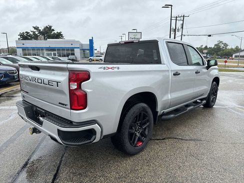 Certified 2022 Chevrolet Silverado 1500 RST w/ Redline Edition AWD/4WD image 7