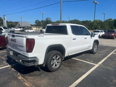 Used 2025 GMC Sierra 1500 SLT AWD/4WD image 3