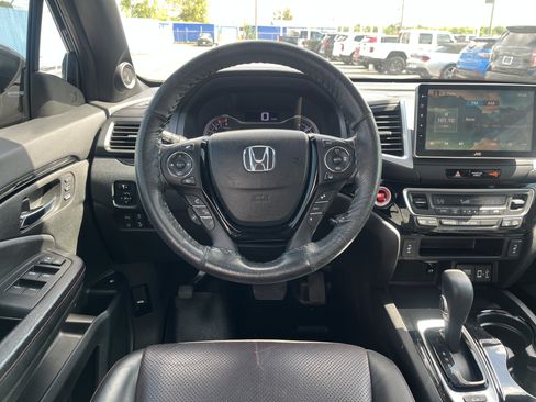 Used 2017 Honda Ridgeline Black Edition image 29
