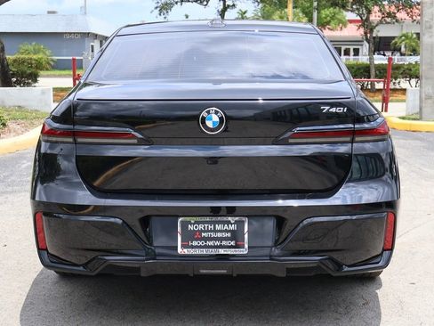 Used 2025 BMW 740i w/ Premium Package RWD image 15