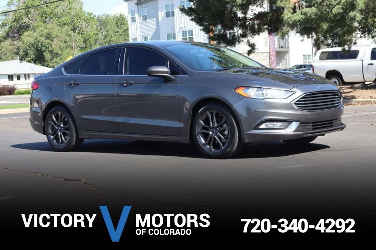 Used 2018 Ford Fusion SE w/ Equipment Group 201A FWD image 1