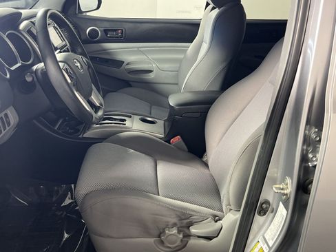 Used 2015 Toyota Tacoma 4x4 Double Cab w/ TRD Sport Package image 13