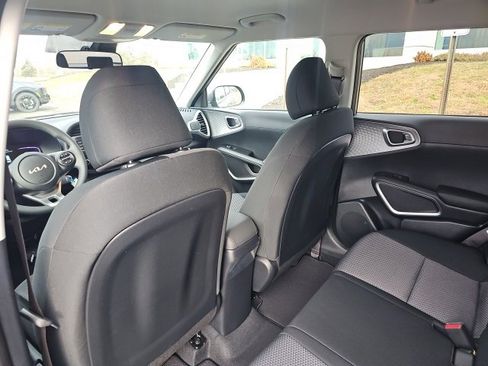New 2025 Kia Soul LX image 21