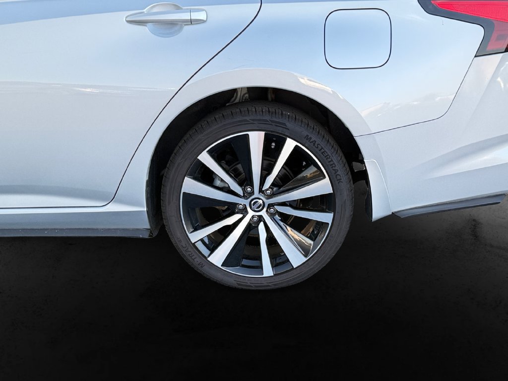 Used 2021 Nissan Altima 2.5 SR AWD/4WD image 11