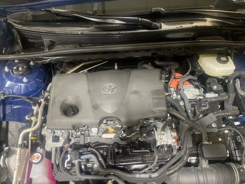 Used 2025 Toyota Camry LE image 33