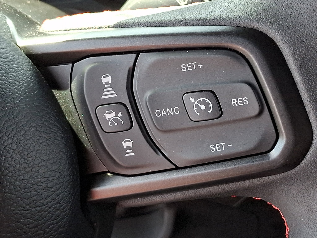 Used 2024 Jeep Wrangler Unlimited Rubicon AWD/4WD image 21