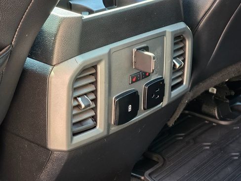 Used 2018 Ford F150 Raptor w/ Equipment Group 802A Luxury AWD/4WD image 28