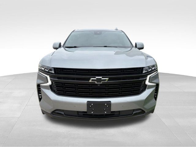 Used 2024 Chevrolet Suburban RST w/ Luxury Package AWD/4WD image 8