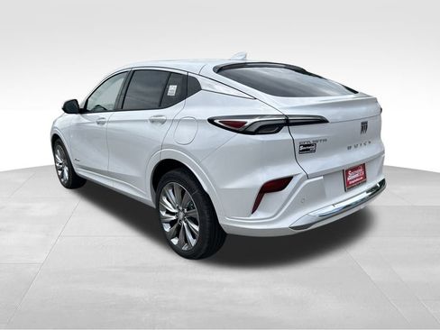 Used 2025 Buick Envista Avenir image 4