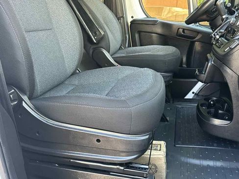 Used 2023 RAM ProMaster 2500 FWD image 17
