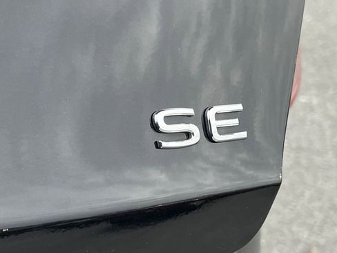 Used 2024 Volkswagen Jetta SE image 14