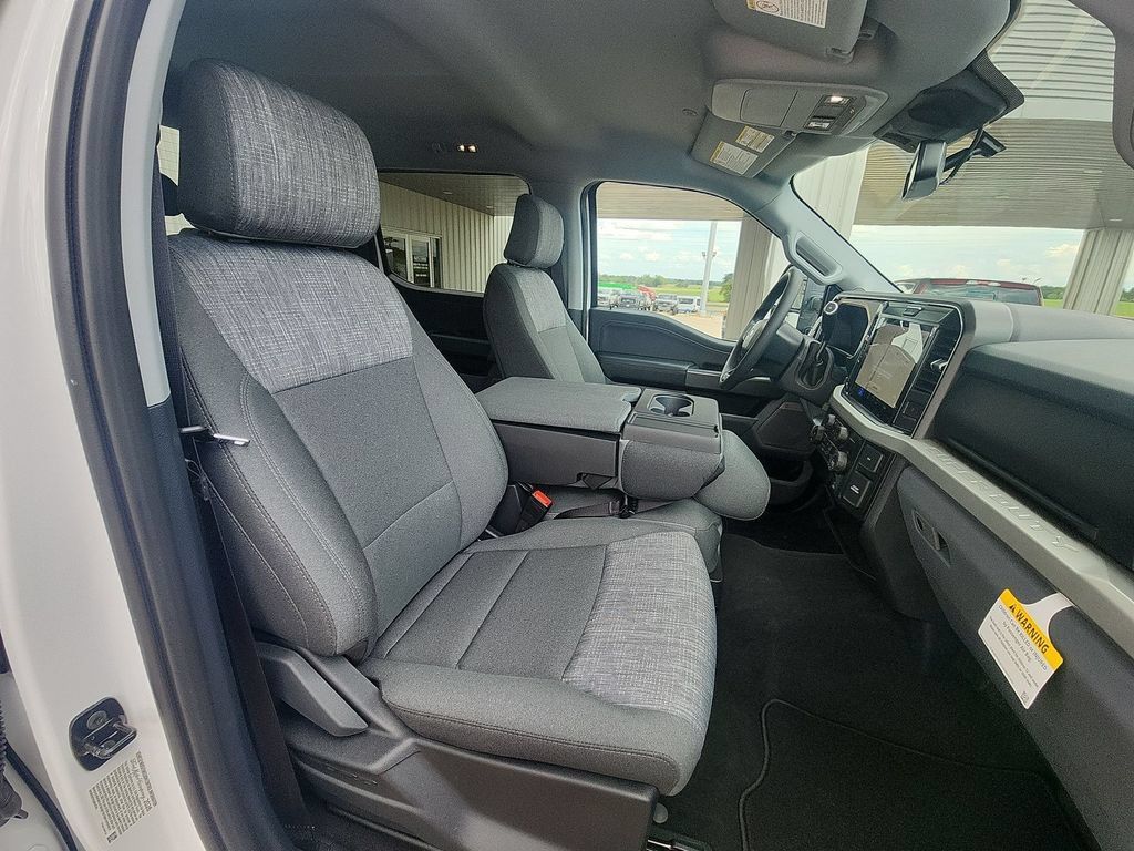 New 2027 Ford F350 XLT w/ XLT Premium Package AWD/4WD image 28