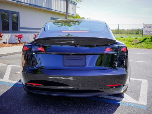 Used 2021 Tesla Model 3 Performance image 5