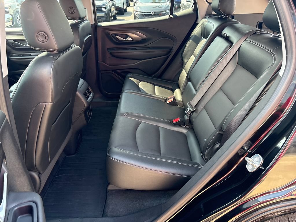 Used 2023 GMC Terrain SLT w/ Tech Package FWD image 24