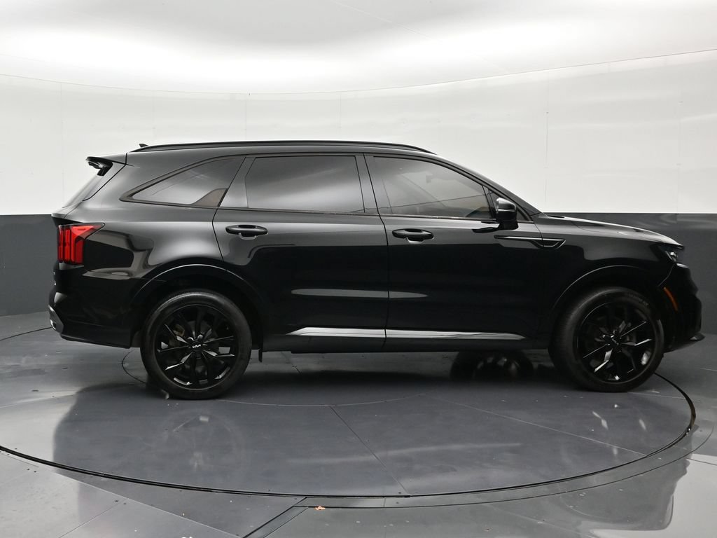 Used 2023 Kia Sorento SX AWD/4WD image 6