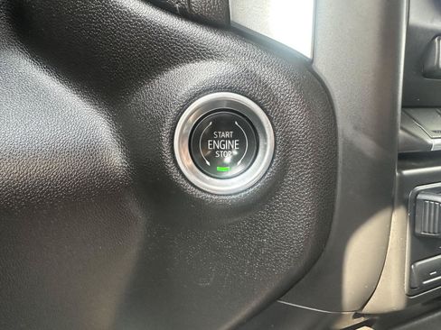 Used 2020 Chevrolet Silverado 1500 RST AWD/4WD image 26