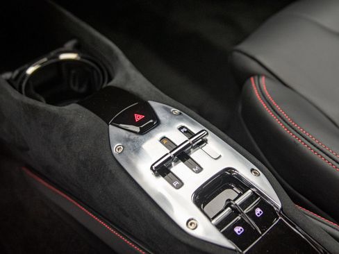 Used 2022 Ferrari SF90 Stradale AWD/4WD image 23