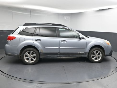 Used 2014 Subaru Outback 2.5i Limited image 9