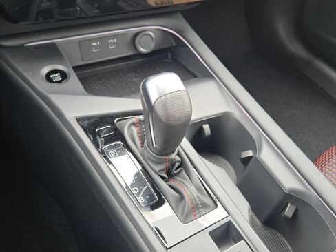 New 2026 Nissan Sentra SR w/ Floor Mat Package FWD image 25