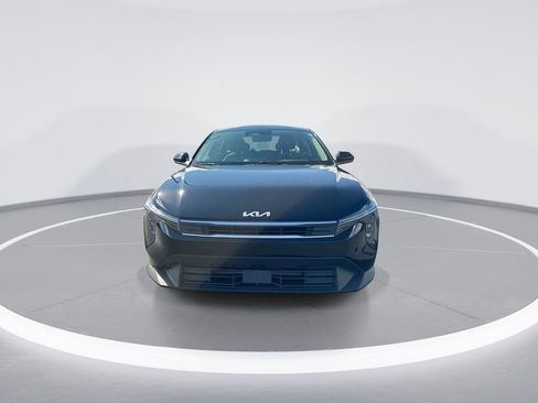 New 2025 Kia K4 LXS image 3