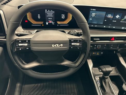 New 2026 Kia Sorento LX image 10