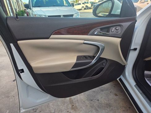 Used 2014 Buick Regal image 9