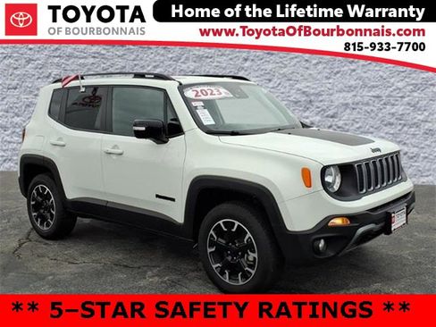 Used 2023 Jeep Renegade Latitude image 1